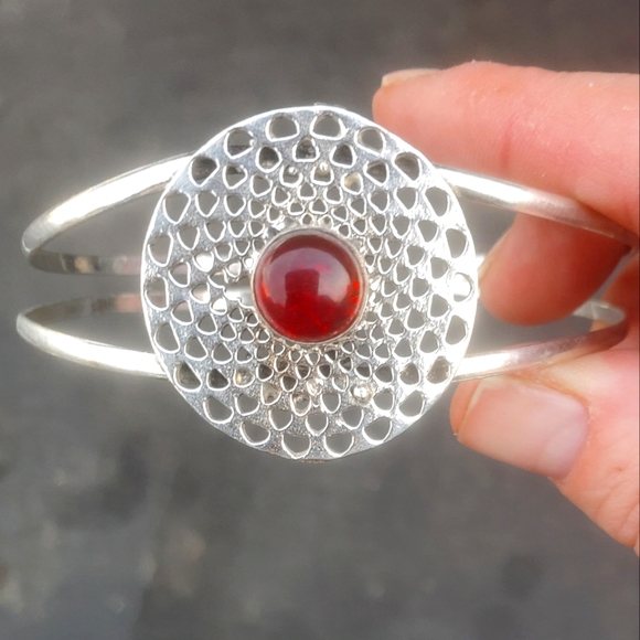 New Garnet 925 Silver Cuff Bracelet. - Picture 1 of 16